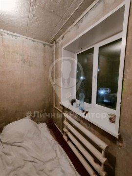 3-к квартира, 2/5 эт., 42м²